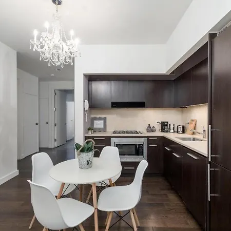 Luxury 5 Bedroom 2 Bath Apartment In Nyc!